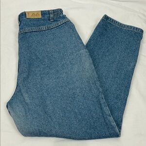 Vintage Lee Women’s 12 Petite 90s Elastic Hip Blue Denim Jeans Mom Light Wash